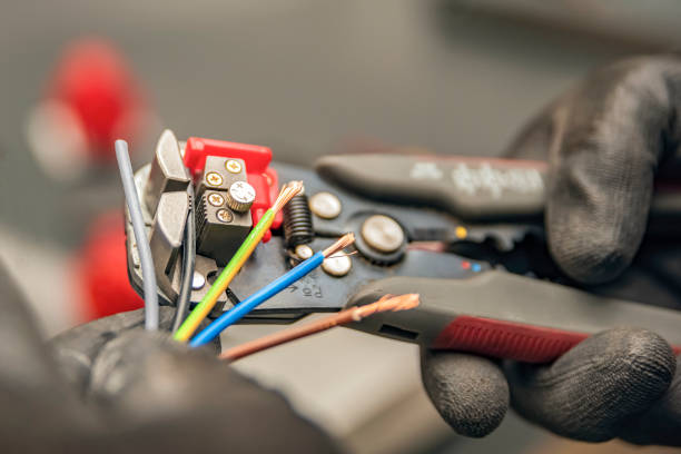 Best Licensed Electrician  in Mount Ida, AR